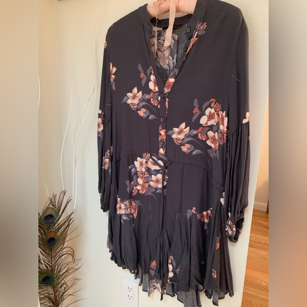 Olivaceous flirty floral swing dress S